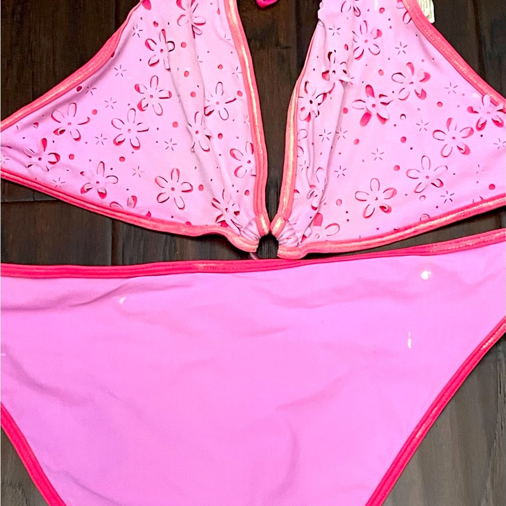 “Slick” Bikini - Picture 4 of 8